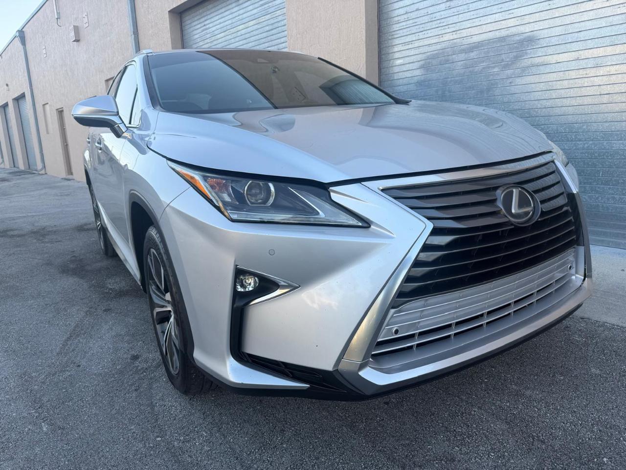 Lexus RX RX 350 FWD 2017