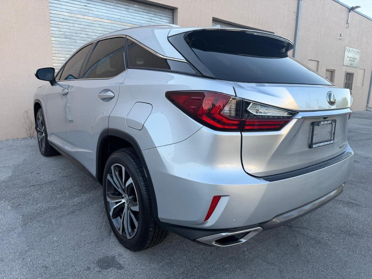 Lexus RX RX 350 FWD 2017