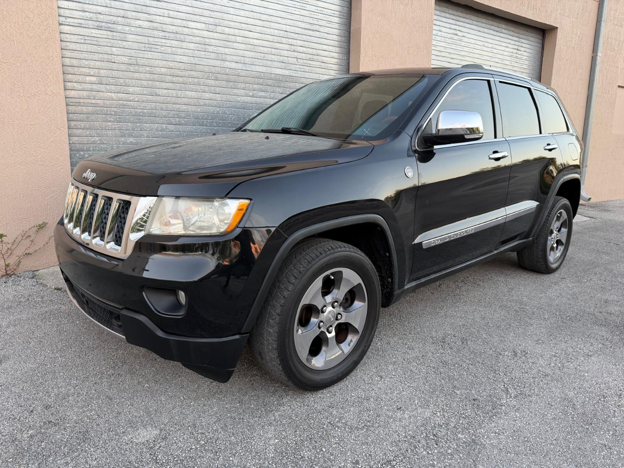 Jeep Grand Cherokee 4WD 4dr Overland 2011