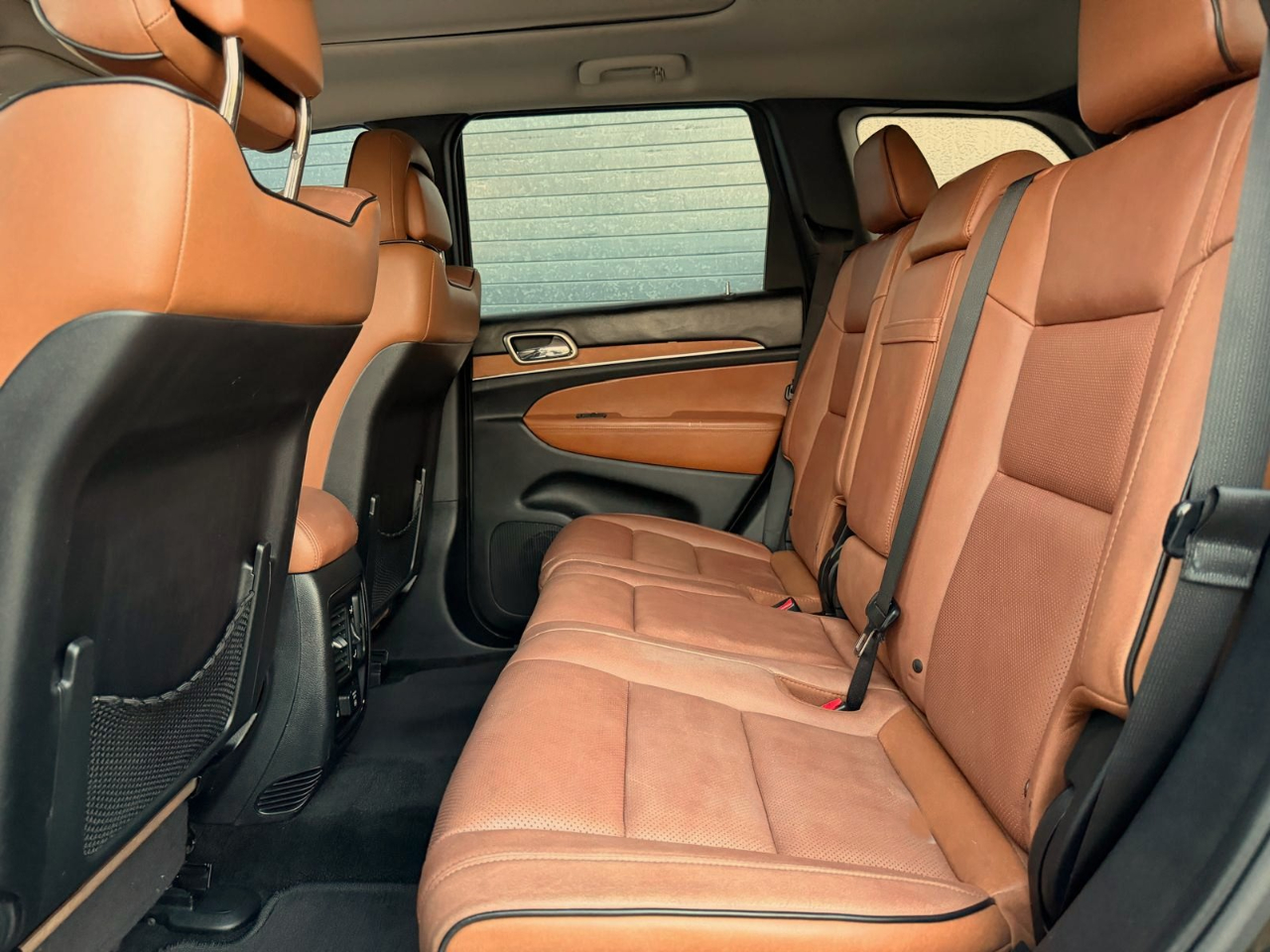 Jeep Grand Cherokee 4WD 4dr Overland 2011