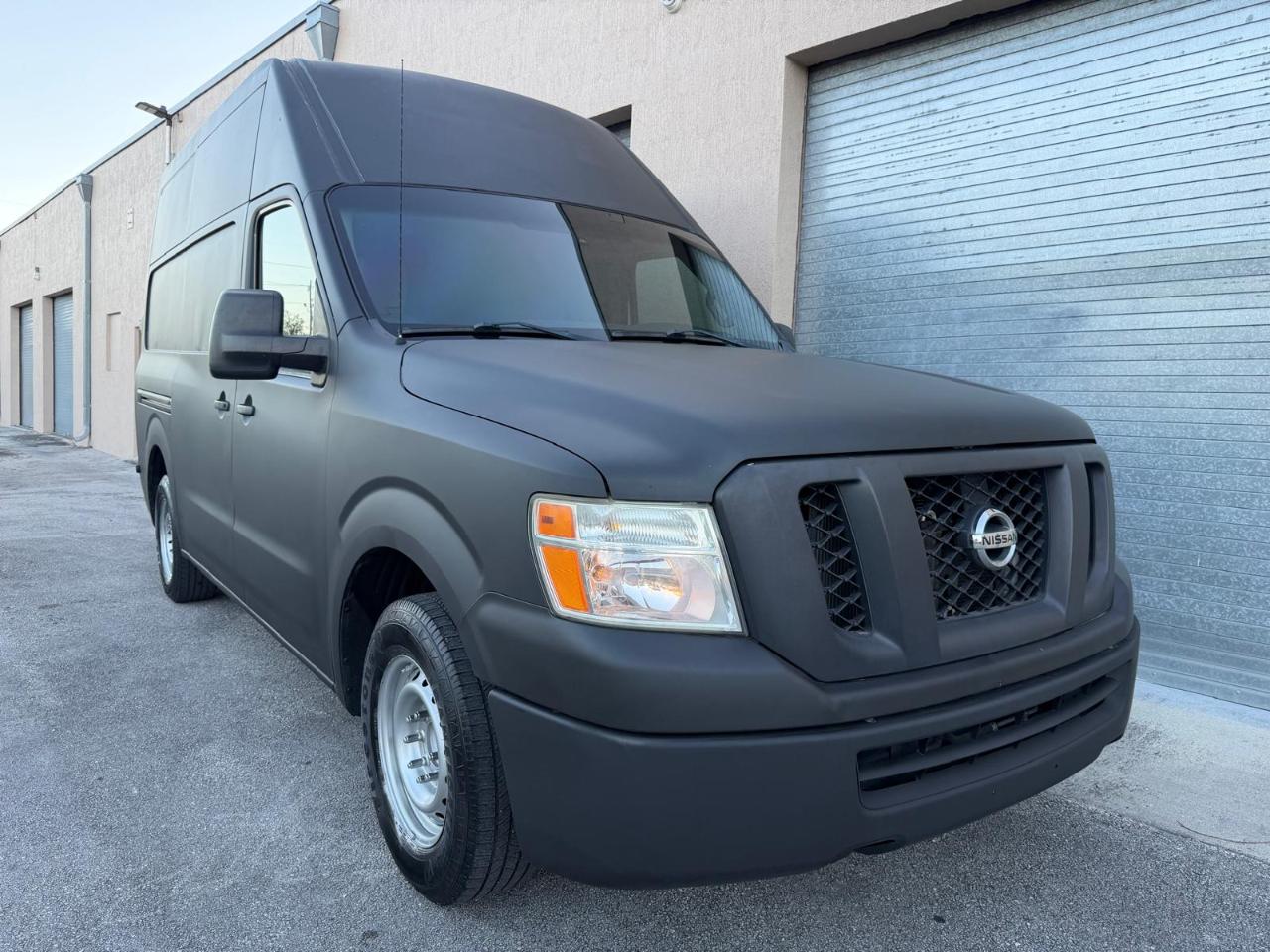 Nissan NV High Roof 2500 V6 SV 2014