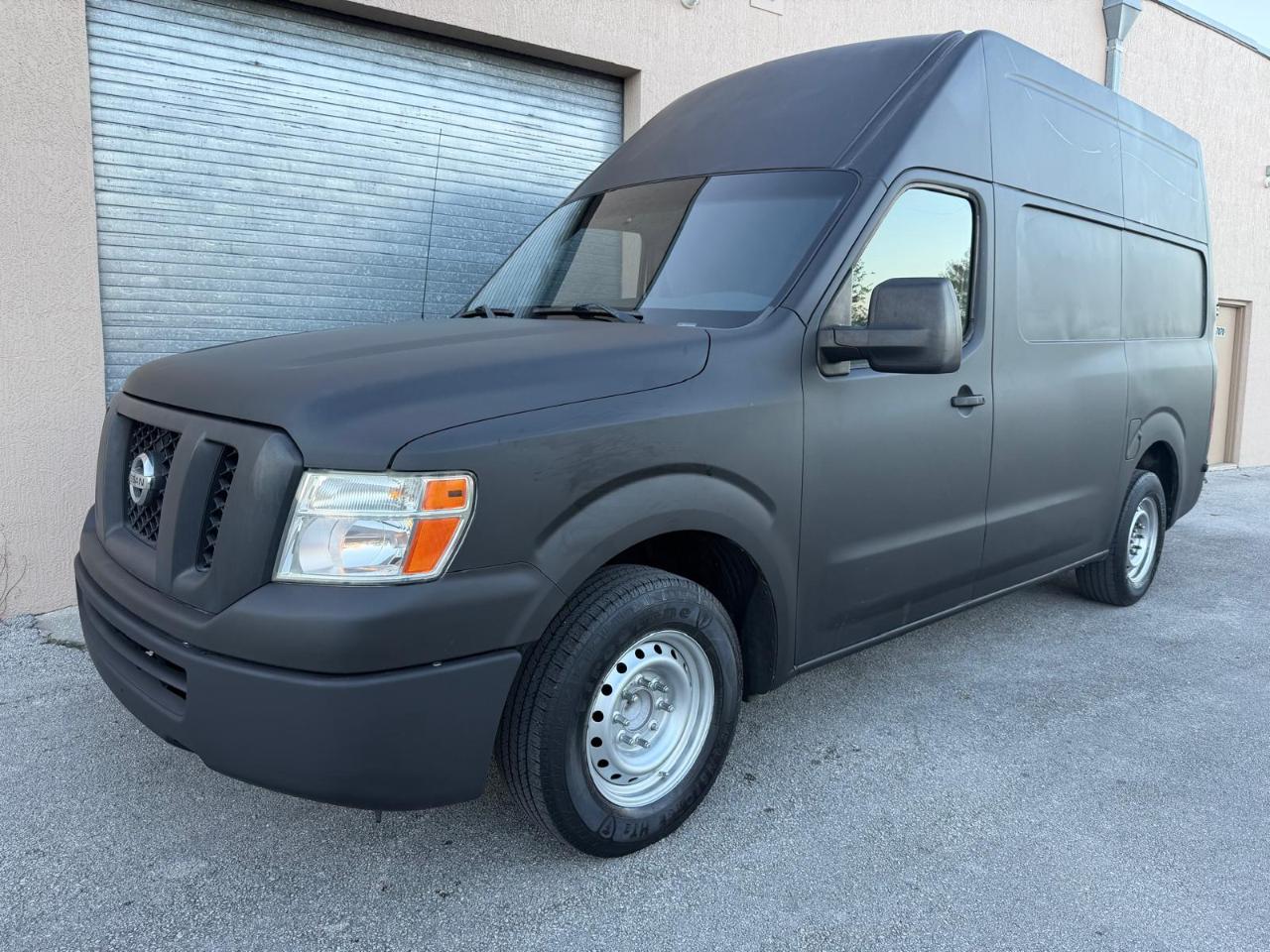 Nissan NV High Roof 2500 V6 SV 2014