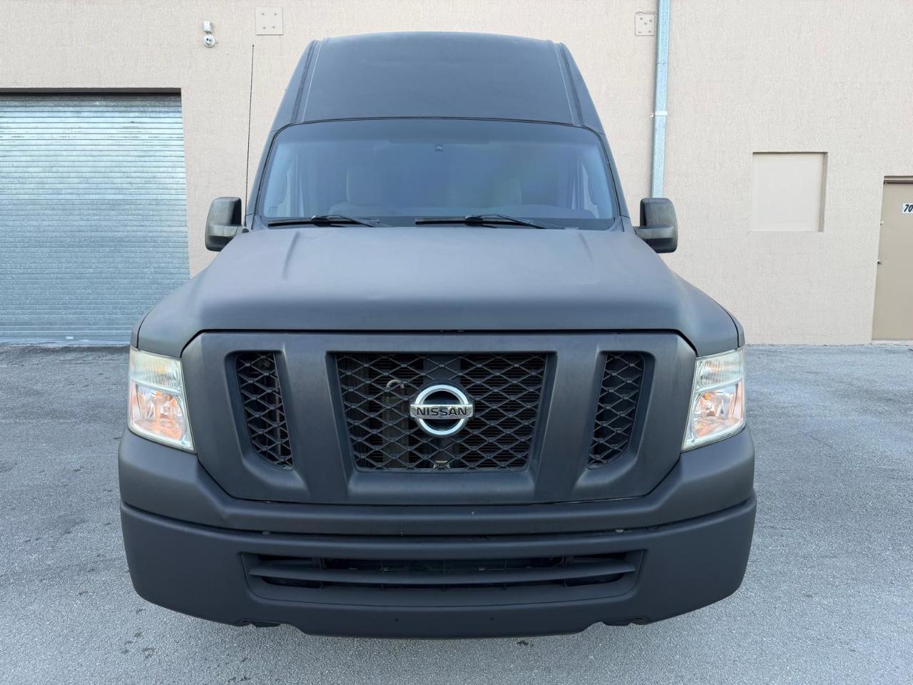Nissan NV High Roof 2500 V6 SV 2014
