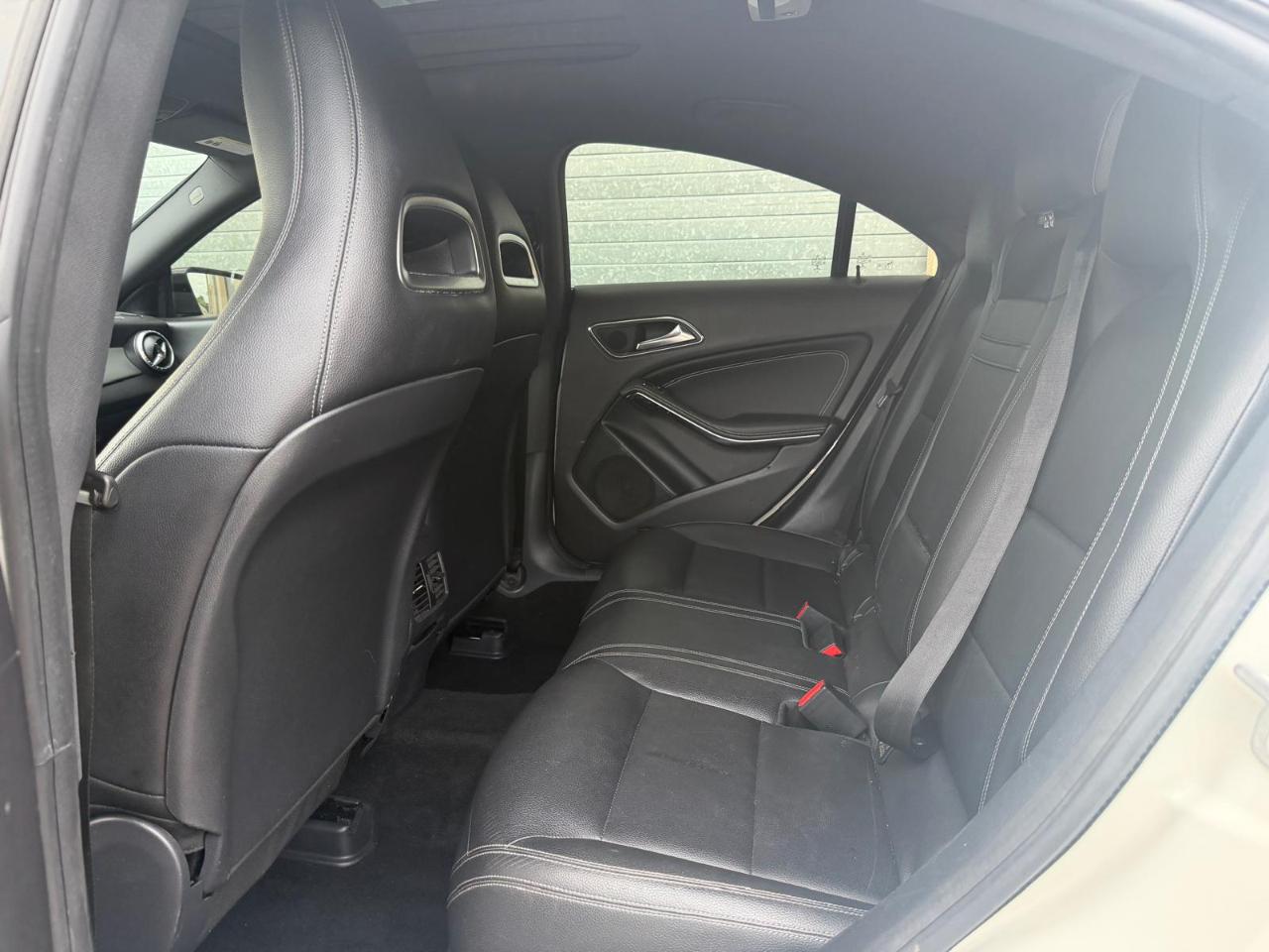 Mercedes-Benz CLA 4dr Sdn CLA 250 FWD 2016