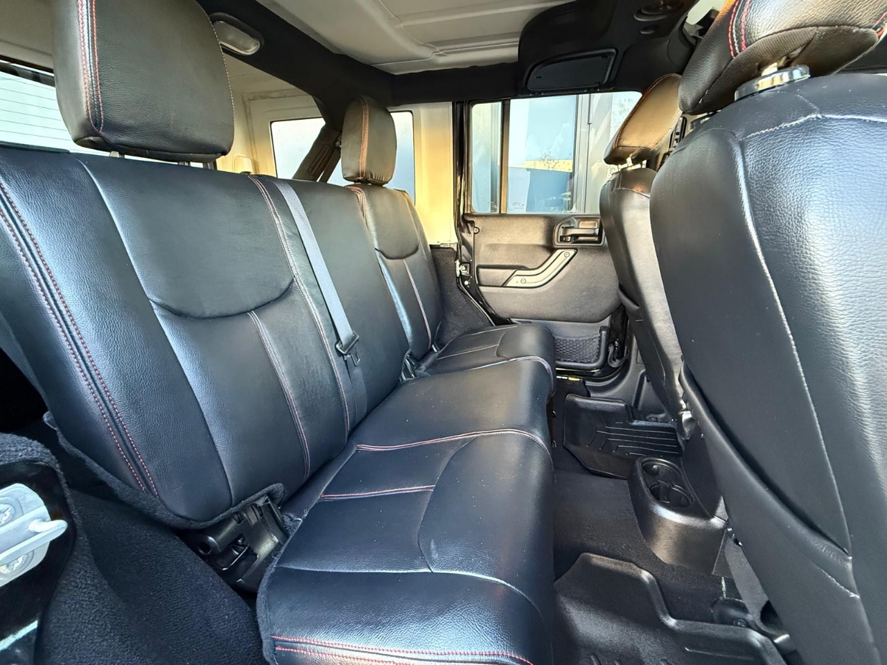 Jeep Wrangler Unlimited 4WD 4dr Sport 2016 Jeep Wrangler Unlimited 4WD 4dr Sport 2016