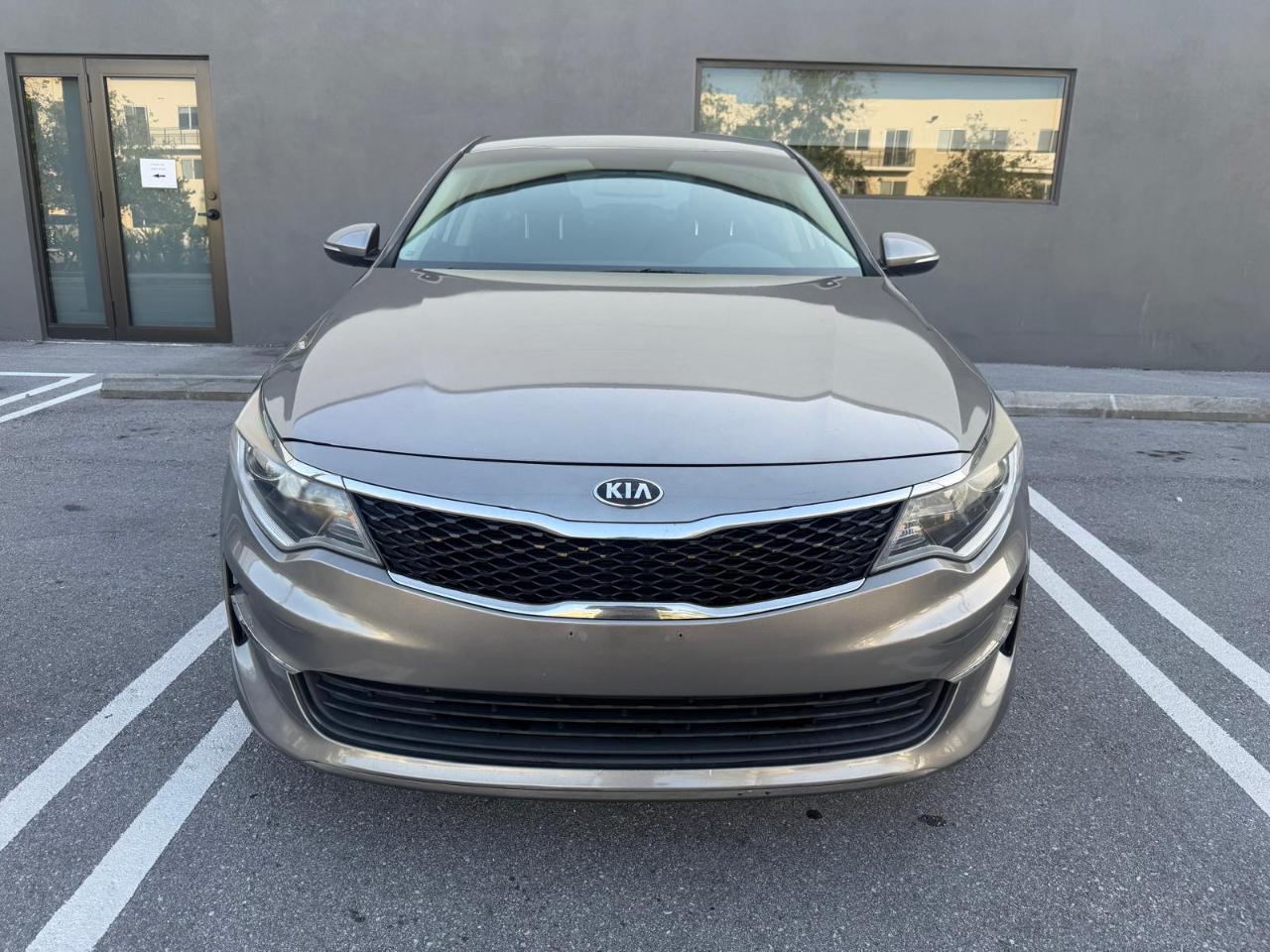 Kia Optima 4dr Sdn LX 2016