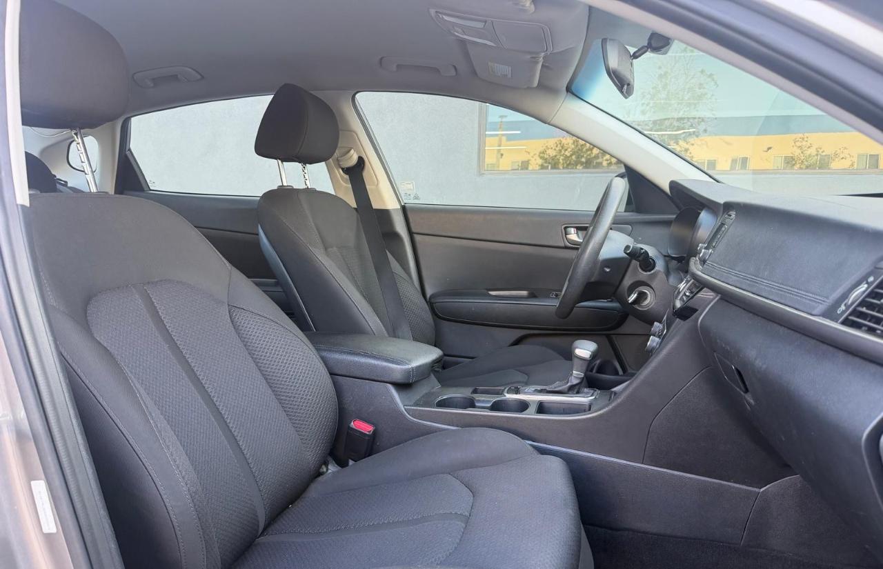Kia Optima 4dr Sdn LX 2016