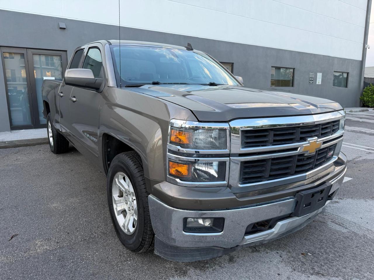 Chevrolet Silverado 1500 2WD Double Cab 143.5" LT w/2LT 2015