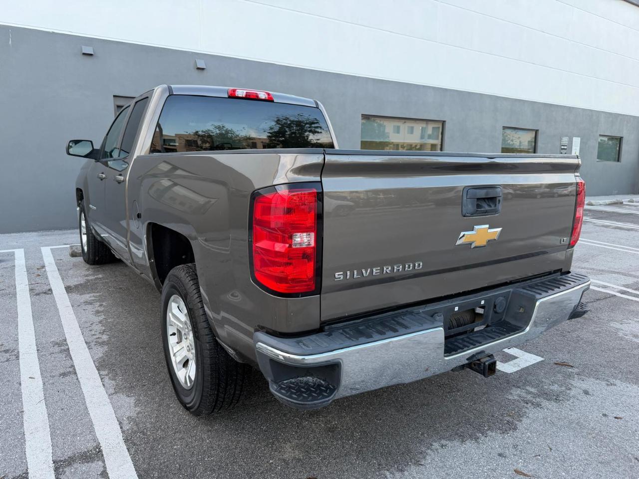 Chevrolet Silverado 1500 2WD Double Cab 143.5" LT w/2LT 2015