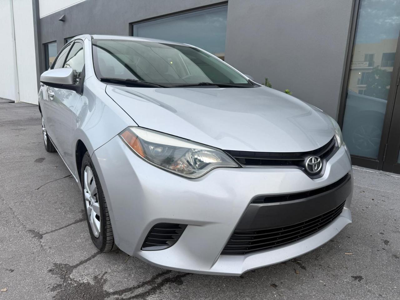 Toyota Corolla 4dr Sdn LE Auto (Natl) 2015