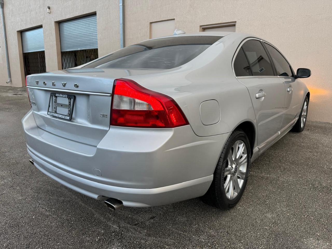 Volvo S80 4dr Sdn I6 FWD 2010