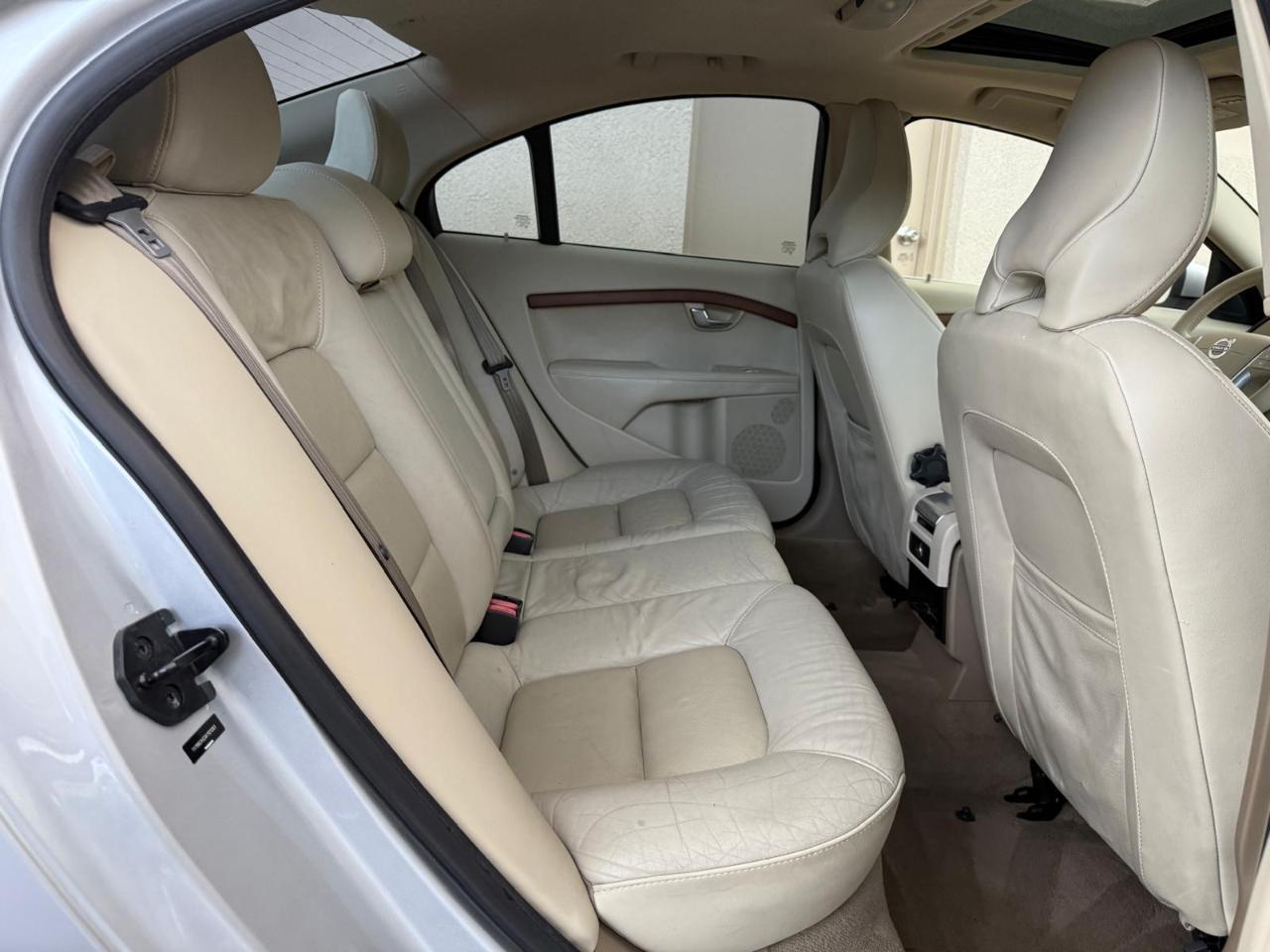 Volvo S80 4dr Sdn I6 FWD 2010