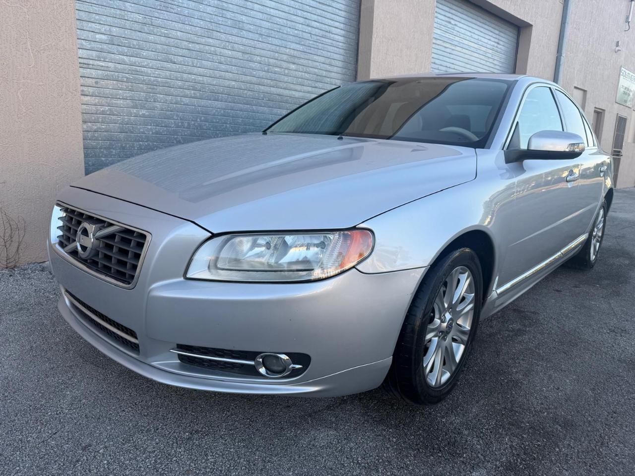 Volvo S80 4dr Sdn I6 FWD 2010