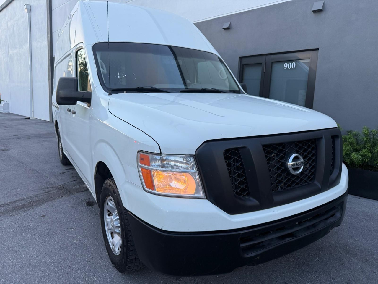 Nissan NV Cargo NV2500 HD High Roof V6 SV 2018 Nissan NV Cargo NV2500 HD High Roof V6 SV 2018
