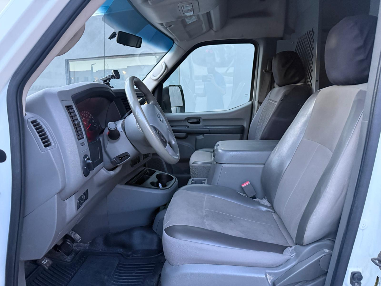 Nissan NV Cargo NV2500 HD High Roof V6 SV 2018 Nissan NV Cargo NV2500 HD High Roof V6 SV 2018