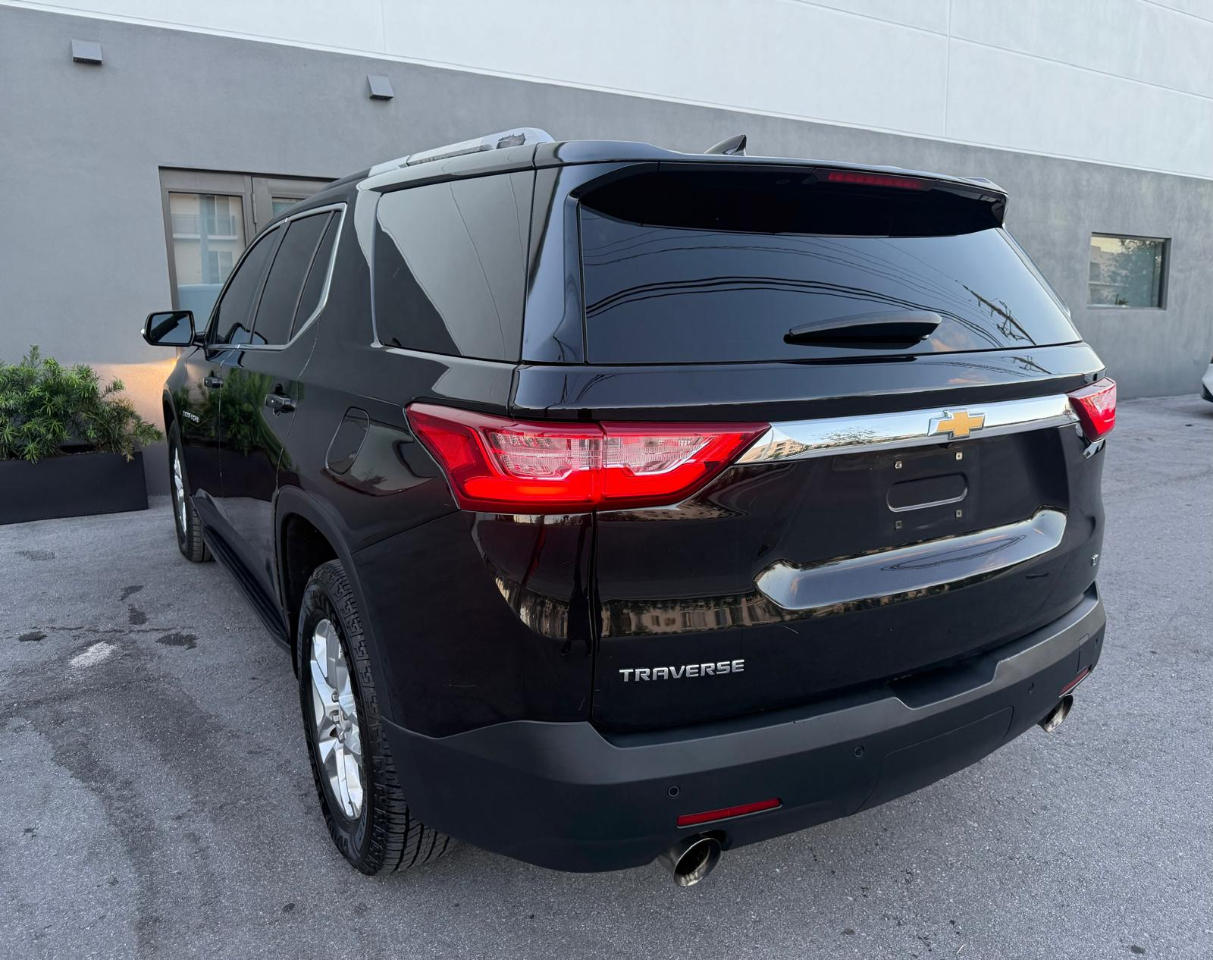 Chevrolet Traverse FWD 4dr LT Cloth w/1LT 2018 Chevrolet Traverse FWD 4dr LT Cloth w/1LT 2018