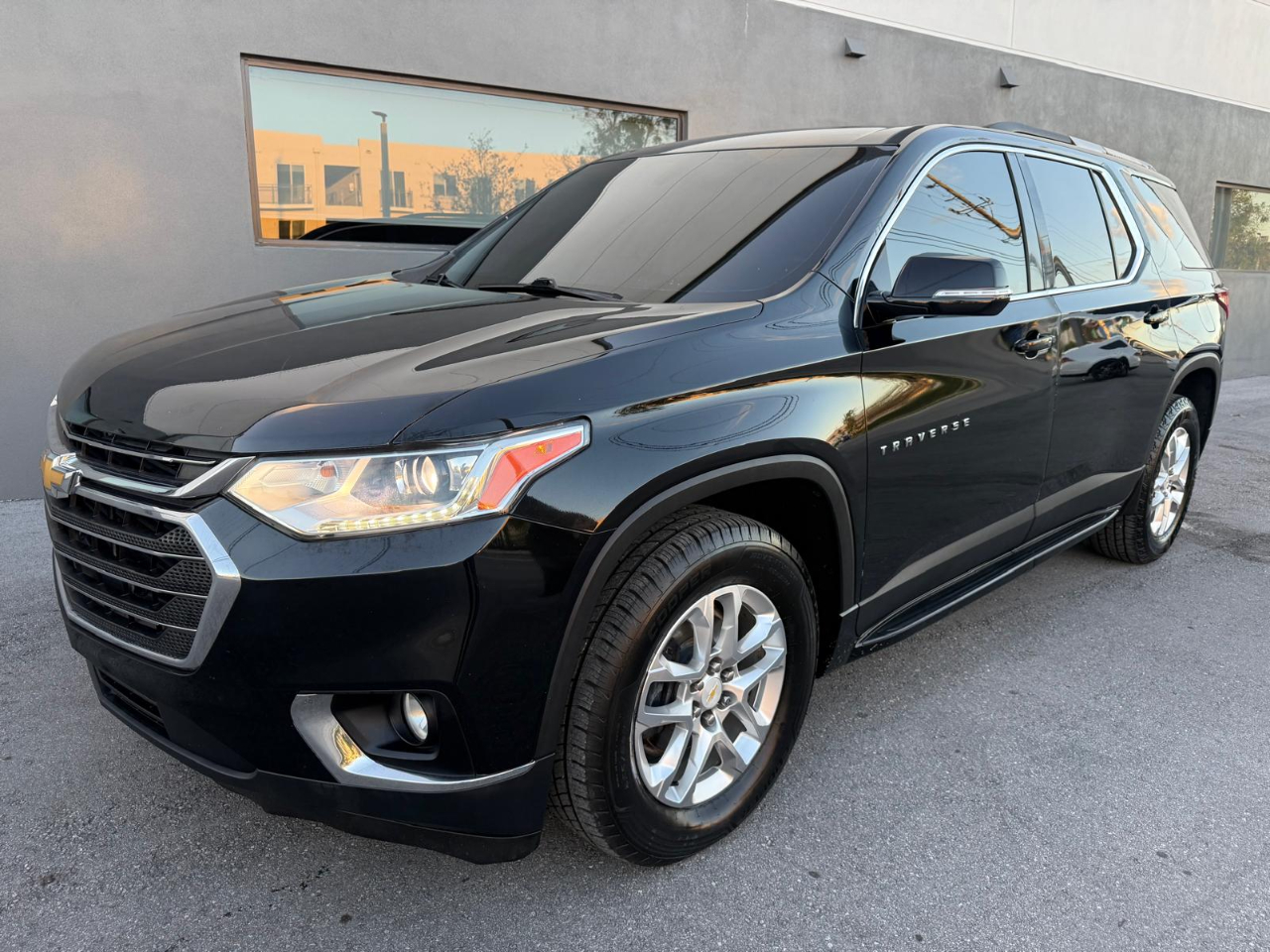 Chevrolet Traverse FWD 4dr LT Cloth w/1LT 2018 Chevrolet Traverse FWD 4dr LT Cloth w/1LT 2018