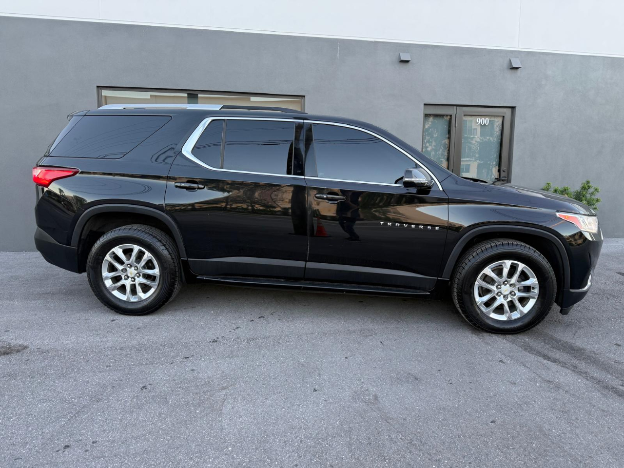 Chevrolet Traverse FWD 4dr LT Cloth w/1LT 2018 Chevrolet Traverse FWD 4dr LT Cloth w/1LT 2018