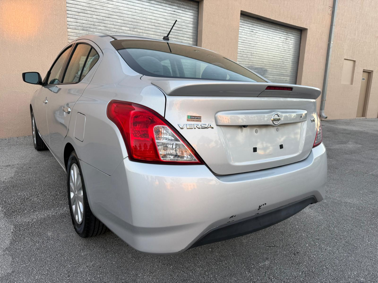 Nissan Versa Sedan SV CVT 2019 Nissan Versa Sedan SV CVT 2019