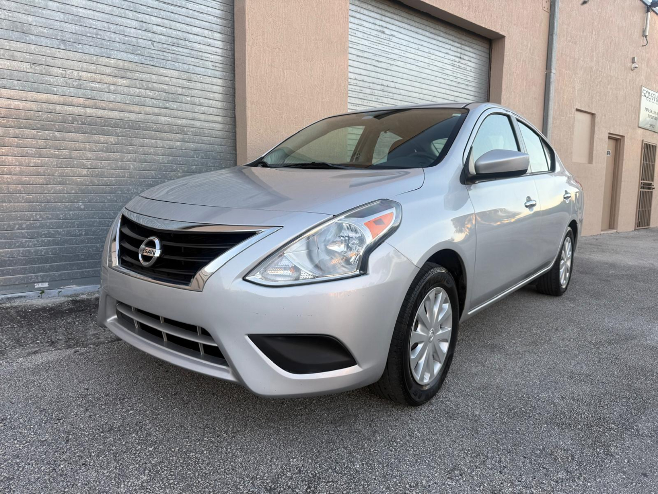 Nissan Versa Sedan SV CVT 2019 Nissan Versa Sedan SV CVT 2019