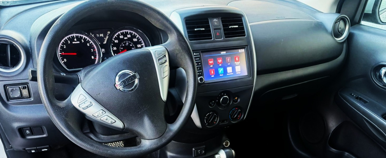 Nissan Versa Sedan SV CVT 2019 Nissan Versa Sedan SV CVT 2019