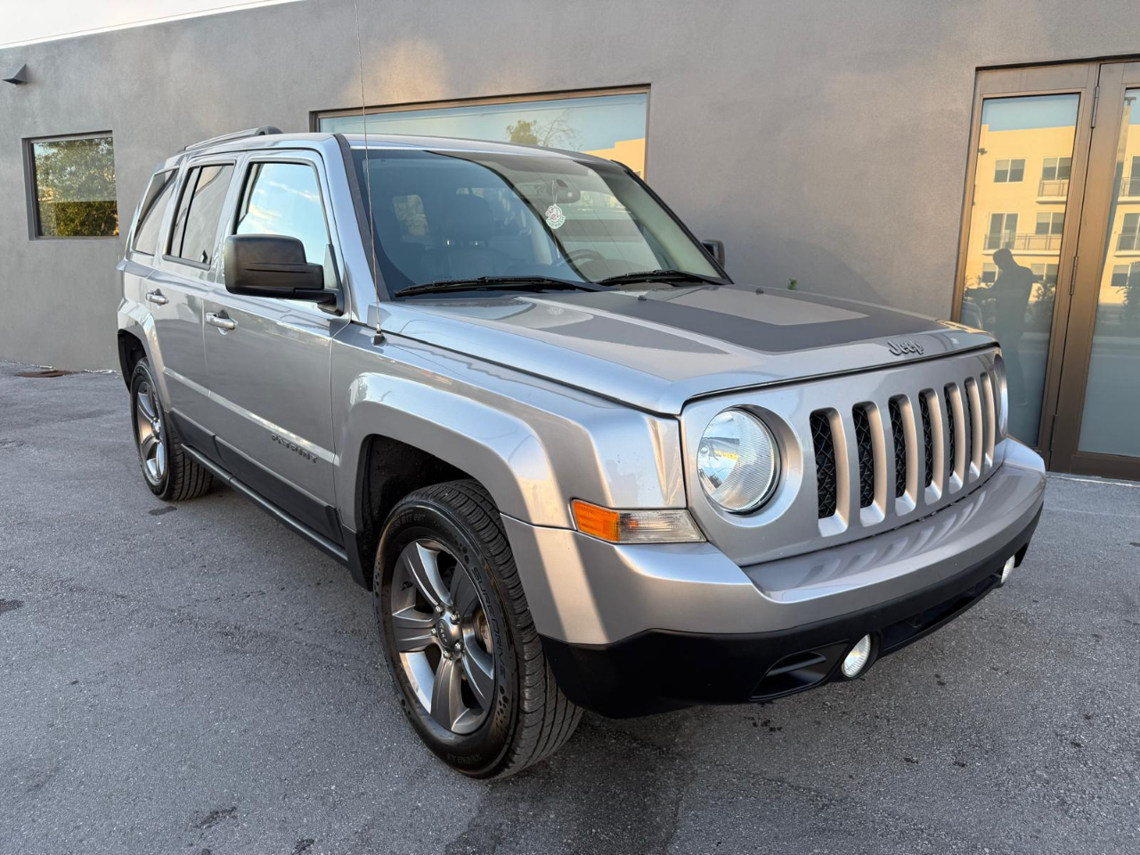 Jeep Patriot FWD 4dr Sport SE 2016 Jeep Patriot FWD 4dr Sport SE 2016