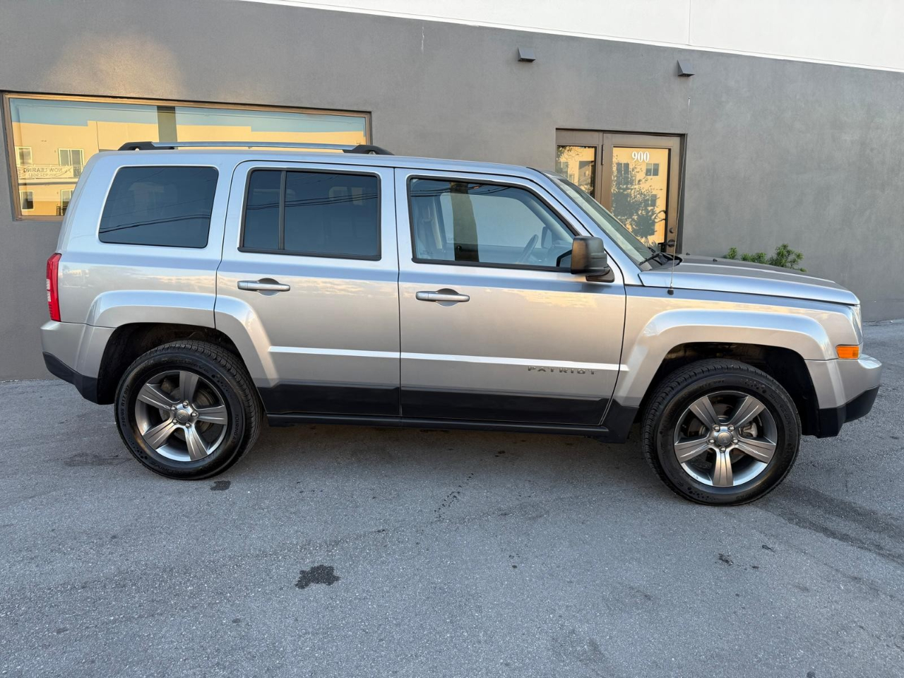 Jeep Patriot FWD 4dr Sport SE 2016 Jeep Patriot FWD 4dr Sport SE 2016