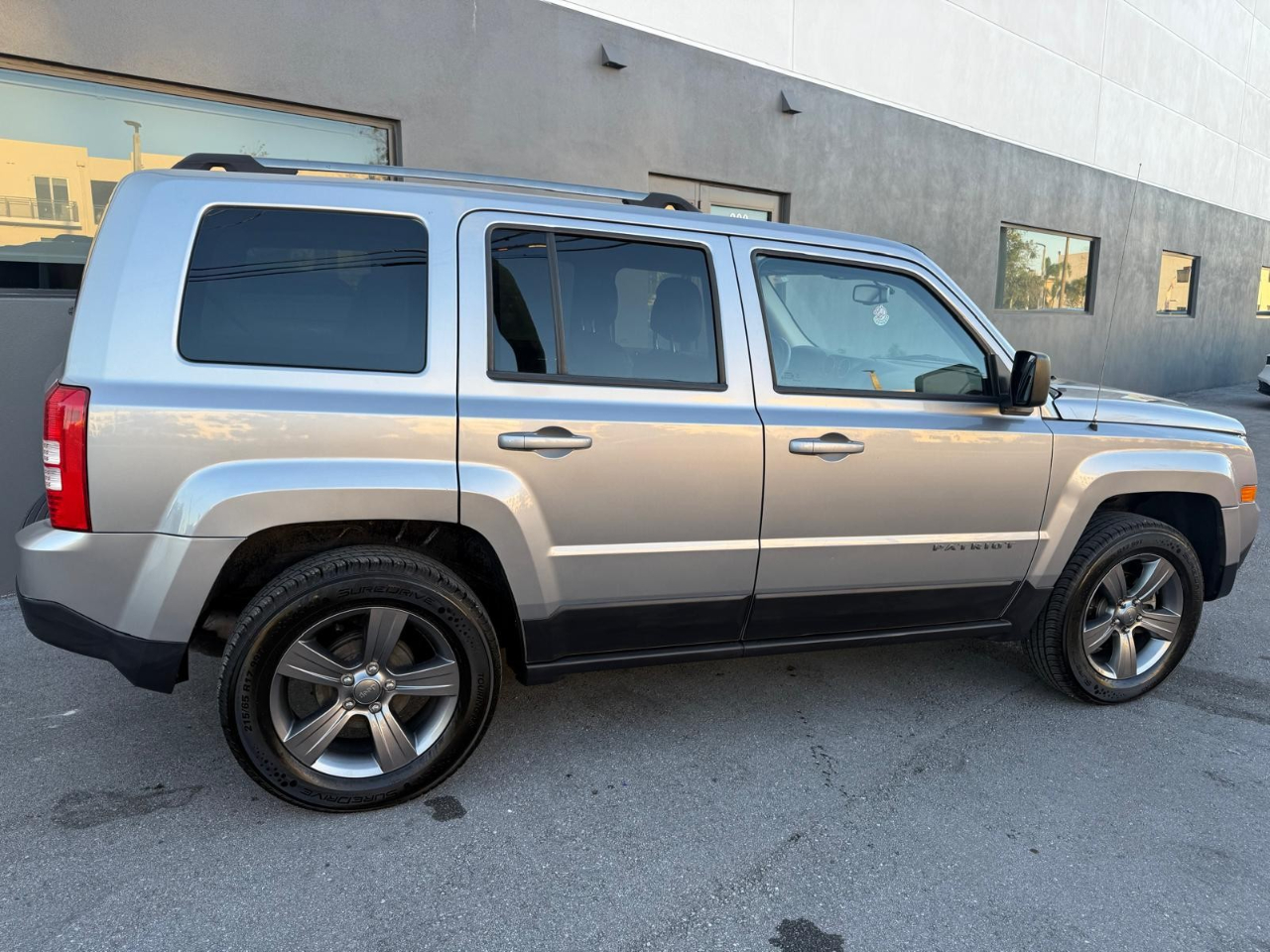 Jeep Patriot FWD 4dr Sport SE 2016 Jeep Patriot FWD 4dr Sport SE 2016