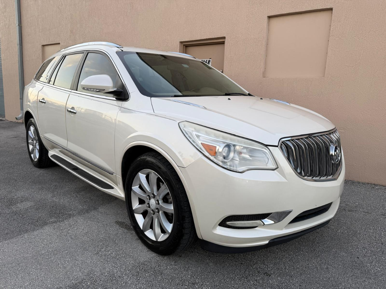 Buick Enclave FWD 4dr Premium 2013