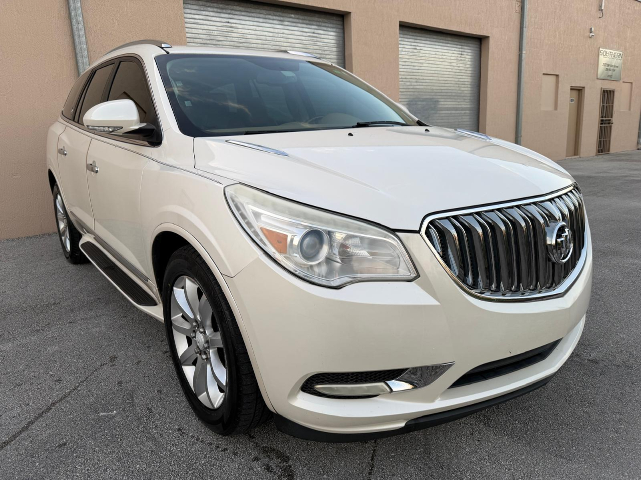 Buick Enclave FWD 4dr Premium 2013