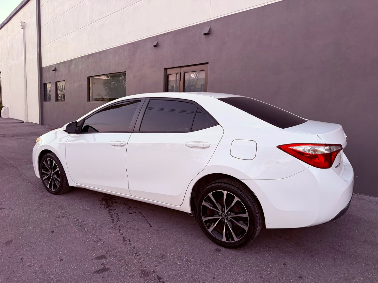 Toyota Corolla 4dr Sdn CVT S (Natl) 2014 Toyota Corolla 4dr Sdn CVT S (Natl) 2014