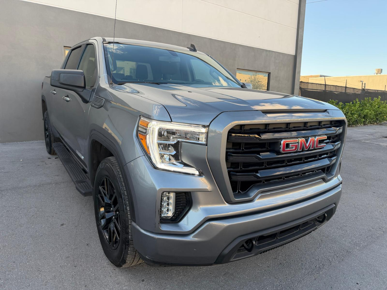 2022 Gmc Sierra 1500 Limited Elevation photo 3