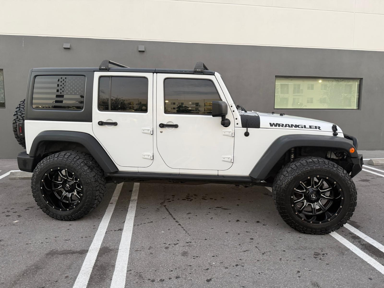 Jeep Wrangler Unlimited 4WD 4dr Black Bear *Ltd Avail* 2016