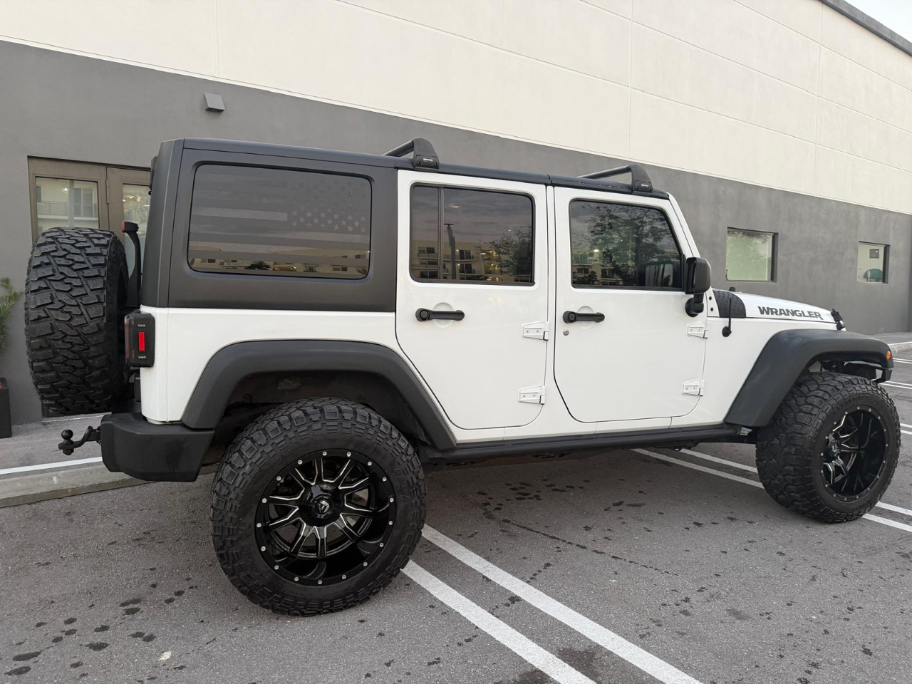 Jeep Wrangler Unlimited 4WD 4dr Black Bear *Ltd Avail* 2016