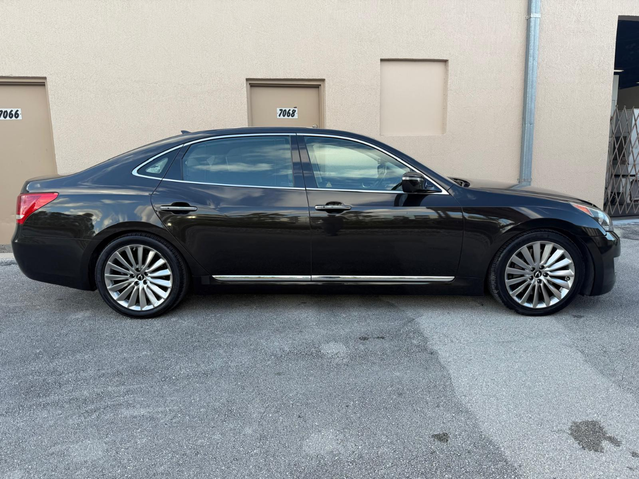 Hyundai Equus 4dr Sdn Ultimate 2014