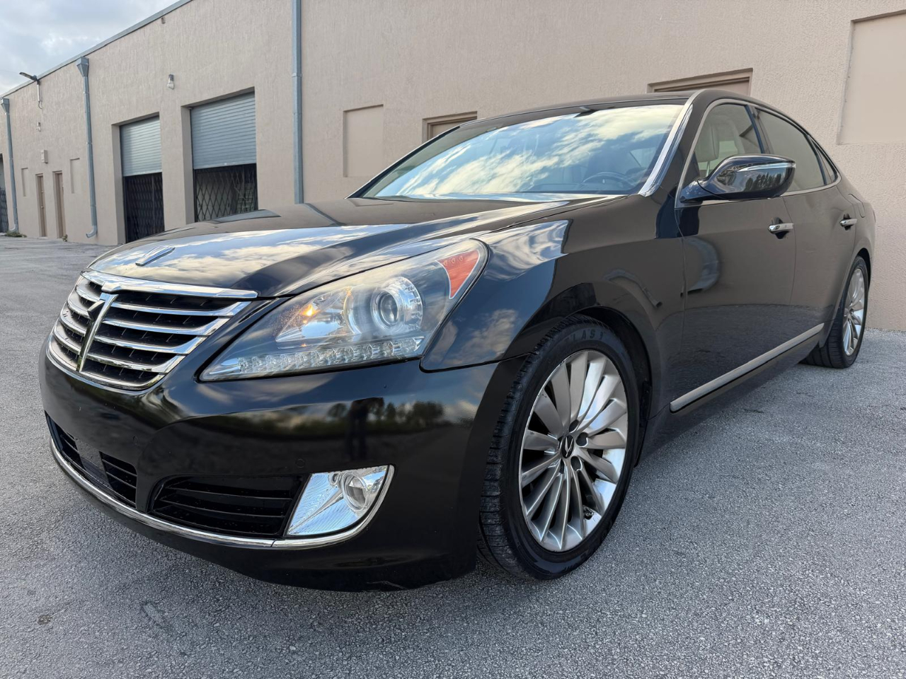 Hyundai Equus 4dr Sdn Ultimate 2014