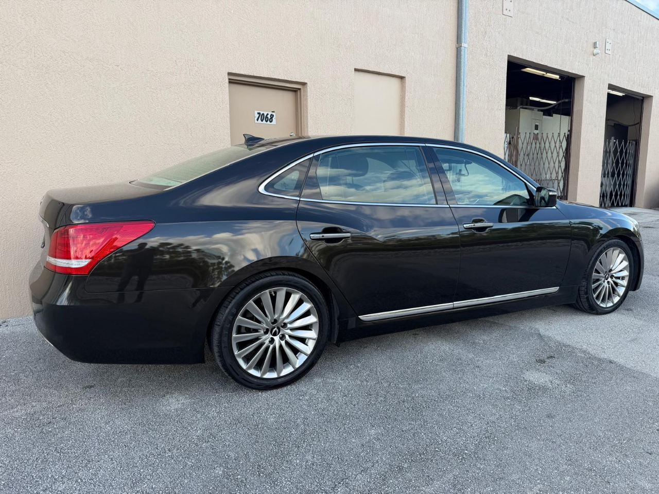 Hyundai Equus 4dr Sdn Ultimate 2014