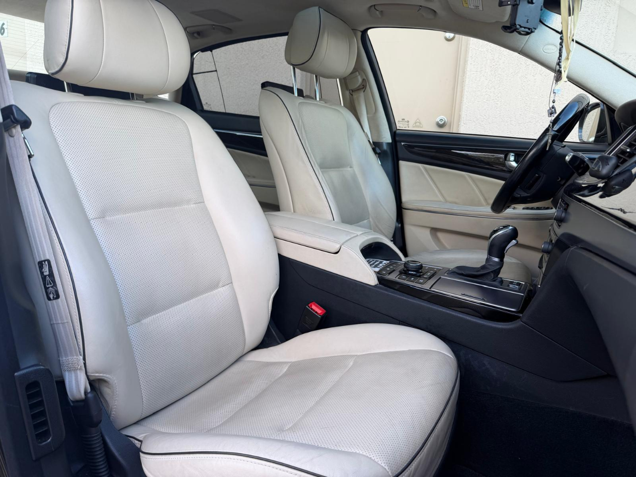 Hyundai Equus 4dr Sdn Ultimate 2014