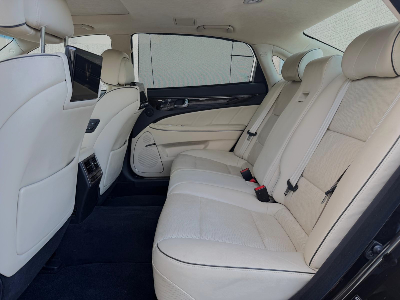 Hyundai Equus 4dr Sdn Ultimate 2014