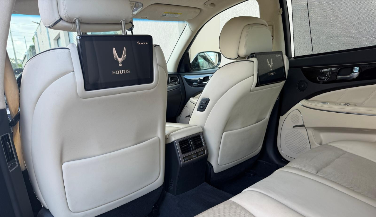 Hyundai Equus 4dr Sdn Ultimate 2014