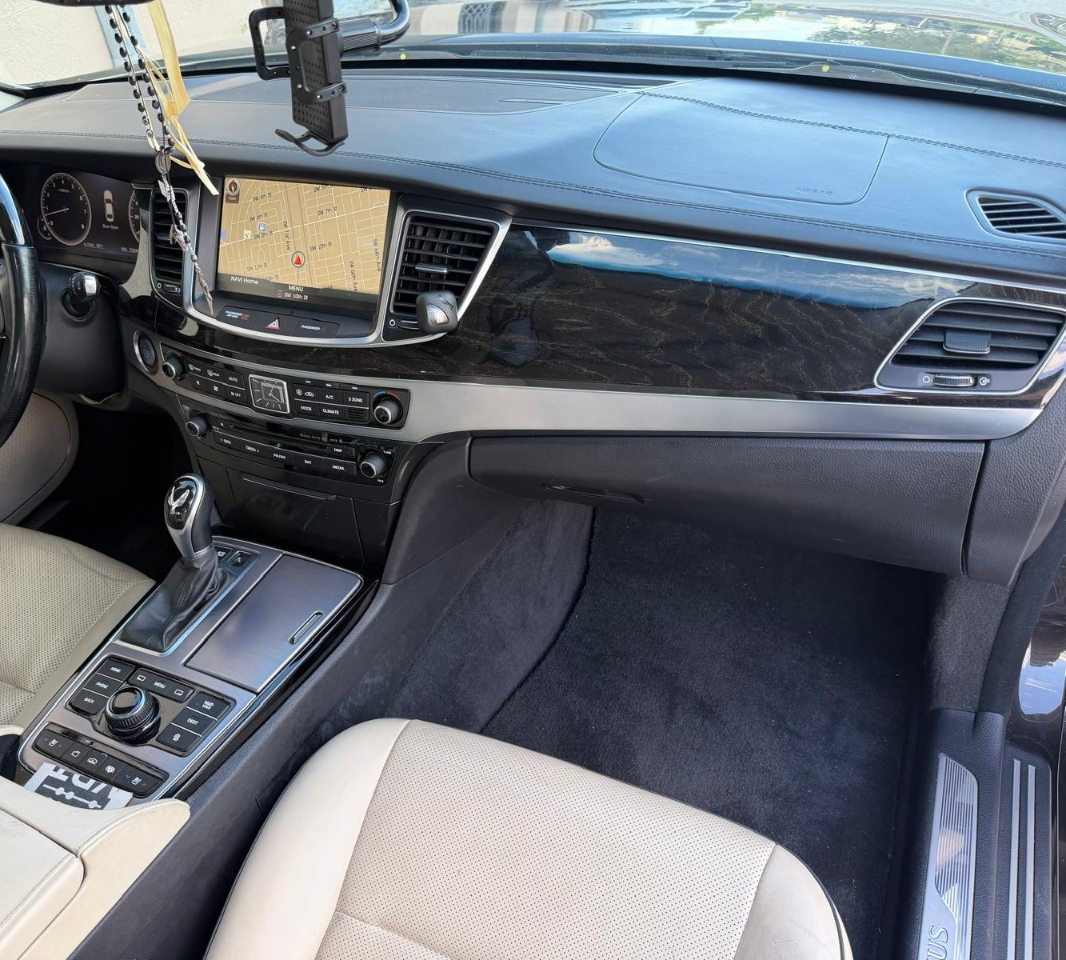 Hyundai Equus 4dr Sdn Ultimate 2014