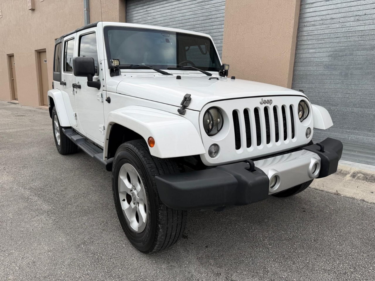 Jeep Wrangler Unlimited 4WD 4dr Sahara 2014
