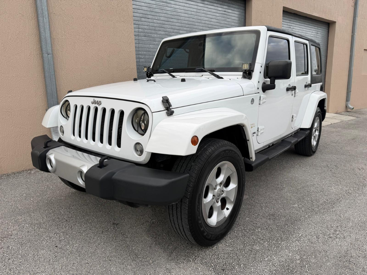 Jeep Wrangler Unlimited 4WD 4dr Sahara 2014