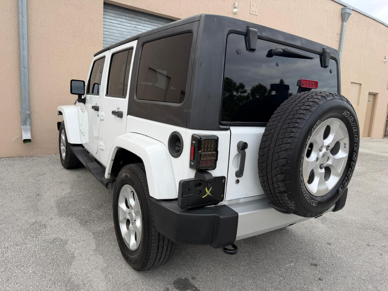 Jeep Wrangler Unlimited 4WD 4dr Sahara 2014