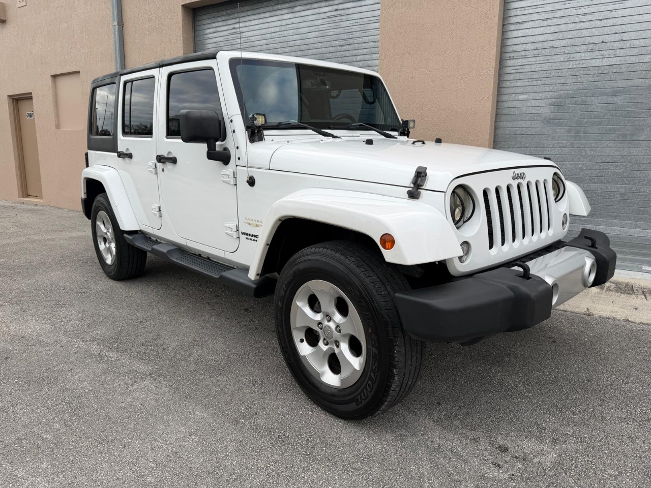 Jeep Wrangler Unlimited 4WD 4dr Sahara 2014