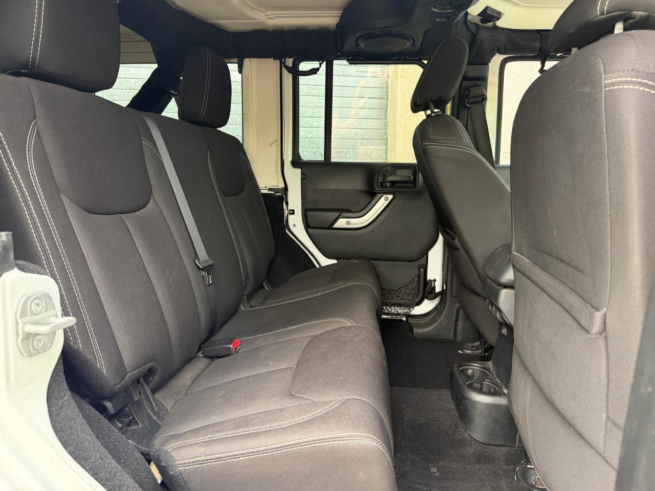 Jeep Wrangler Unlimited 4WD 4dr Sahara 2014