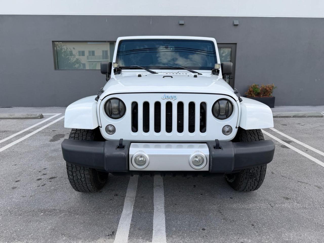 Jeep Wrangler Unlimited 4WD 4dr Sahara 2014