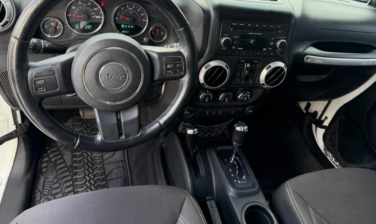 Jeep Wrangler Unlimited 4WD 4dr Sahara 2014
