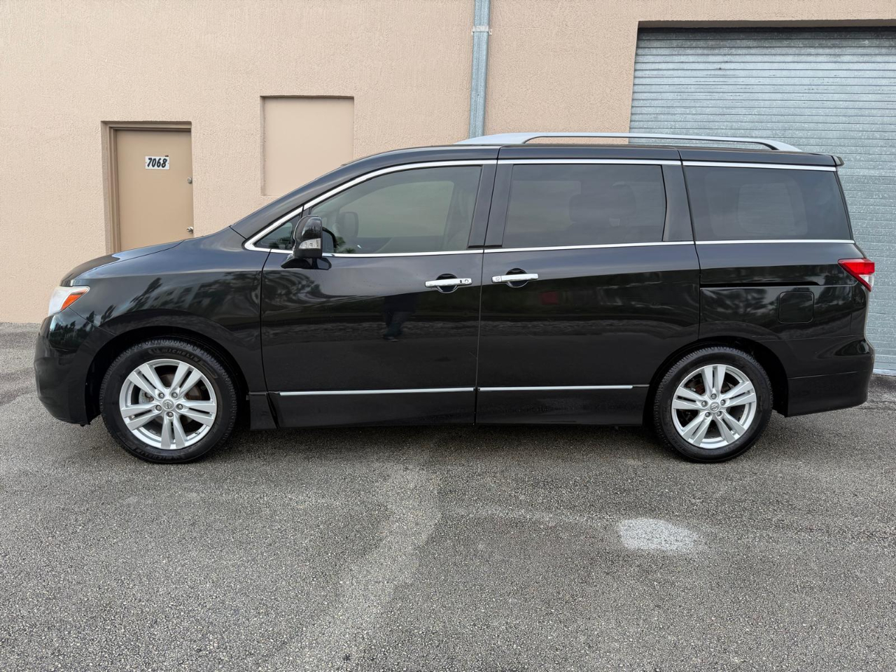 Nissan Quest 4dr SL 2015