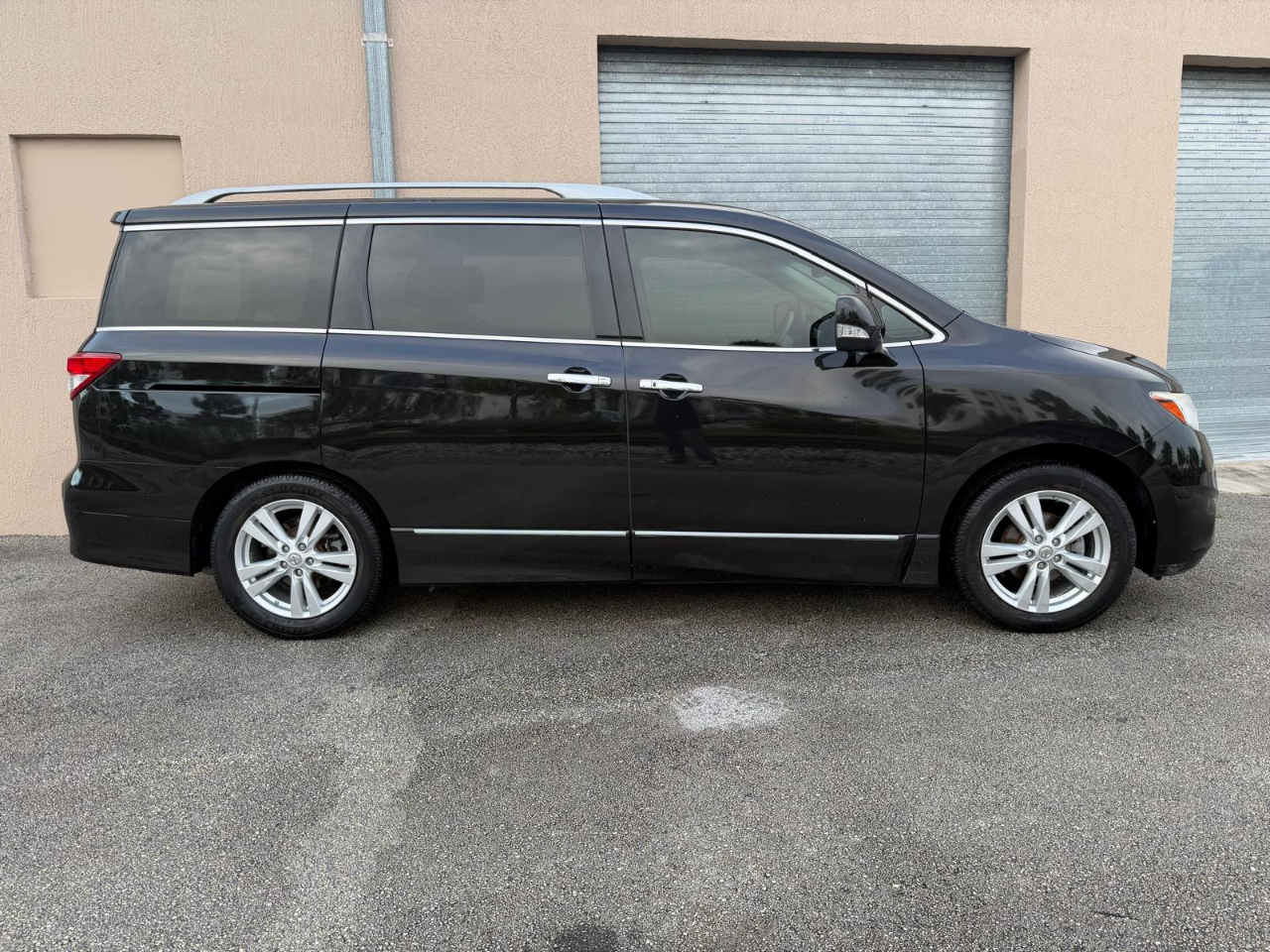 Nissan Quest 4dr SL 2015